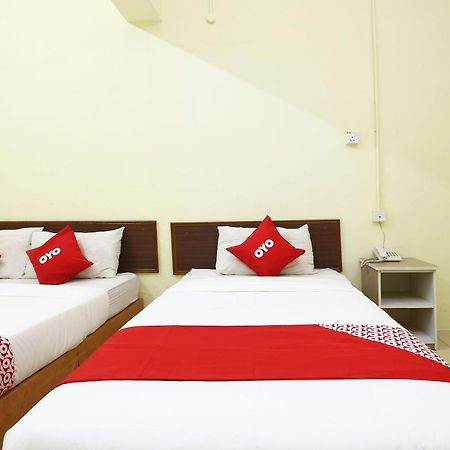 Super Oyo 89651 Harmoni Hotel Кота-Бару Экстерьер фото
